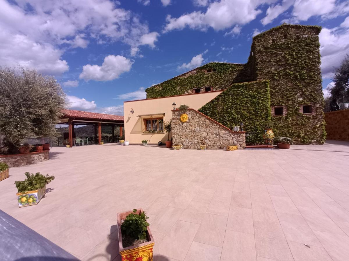 Вілла Agriturismo Le Campanelle - Sicilia - Cefalu Ласкарі Екстер'єр фото